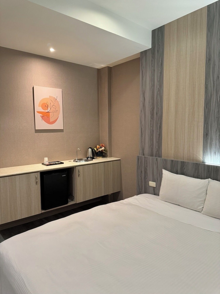 her home spa motel douliu