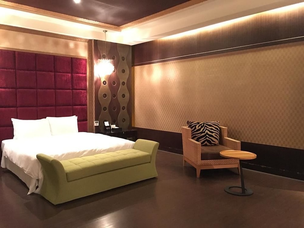 her home spa motel douliu