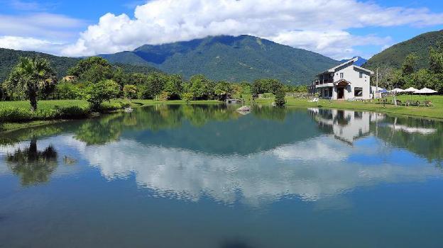 summer rock villa