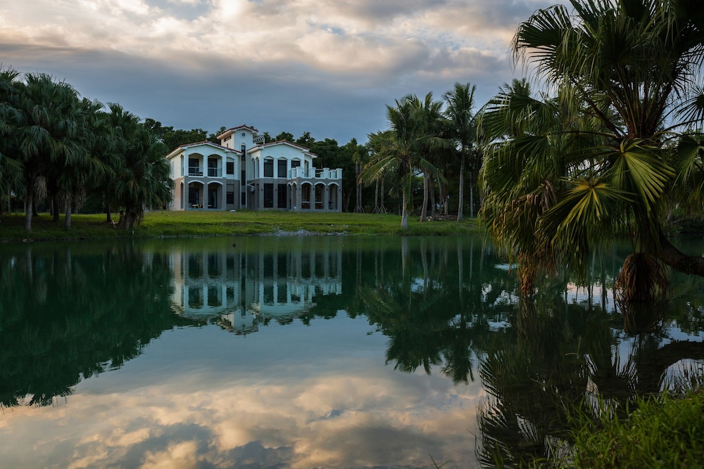 villa of permaculture