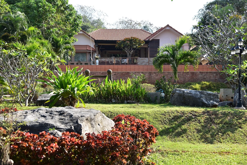 dusit talai resort