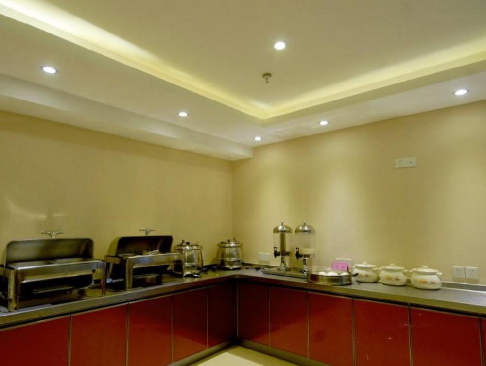 greentree inn shandong taian wanda plaza bus station express hotel