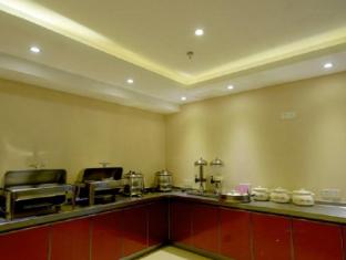 greentree inn shandong taian wanda plaza bus station express hotel