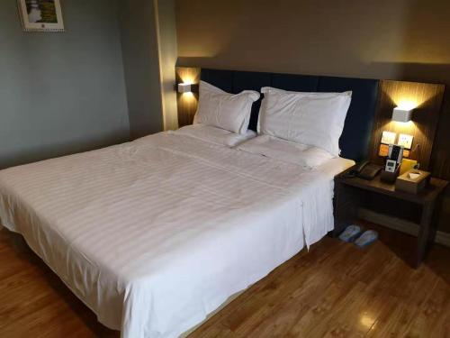 7 days inn shenzhen international exhibition center shajing metro station