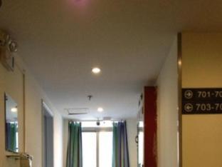 7 days inn shenzhen international exhibition center shajing metro station