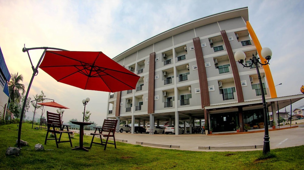 plus hotel loei