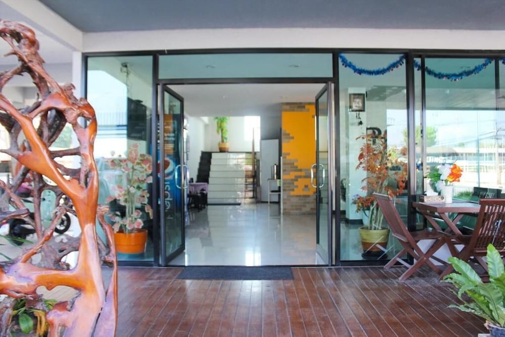 plus hotel loei