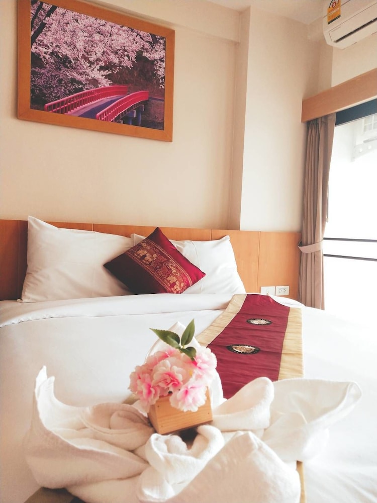 sakura boutique hotel