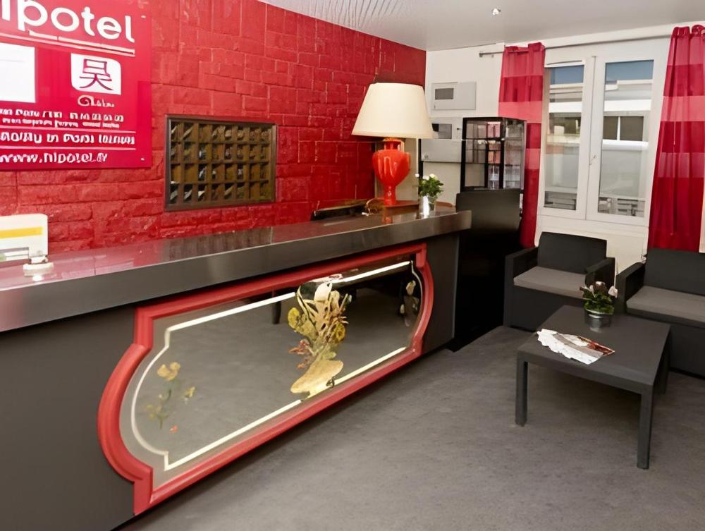 hipotel paris buttes chaumont