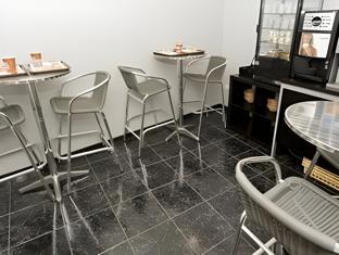 hipotel paris buttes chaumont