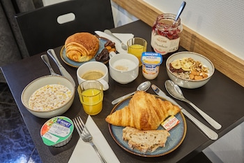 hipotel paris buttes chaumont