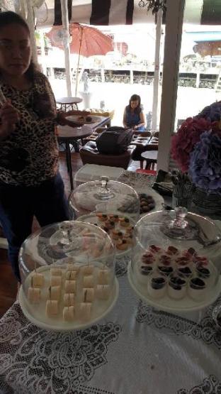 at casa guesthouse amphawa