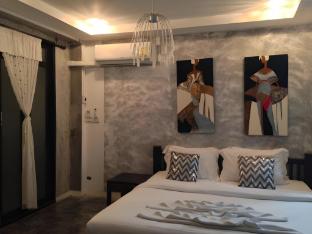 at casa guesthouse amphawa