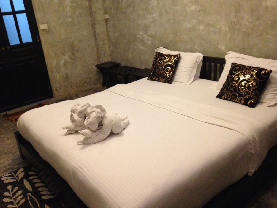 at casa guesthouse amphawa