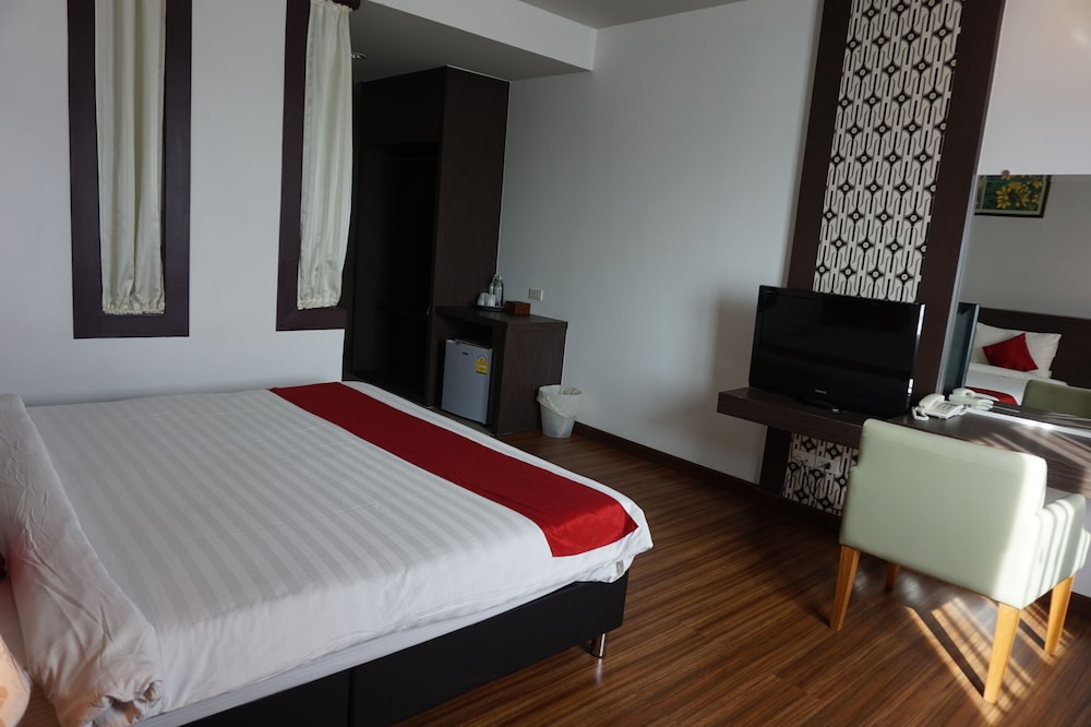 Akelada Hotel,Buri Ram Province>>Nang Rong,4 star