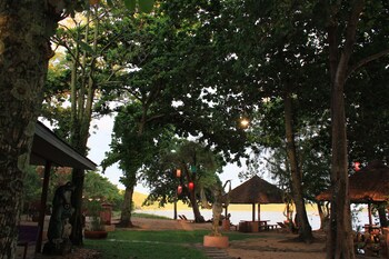villa cha cha chaolao beach resort