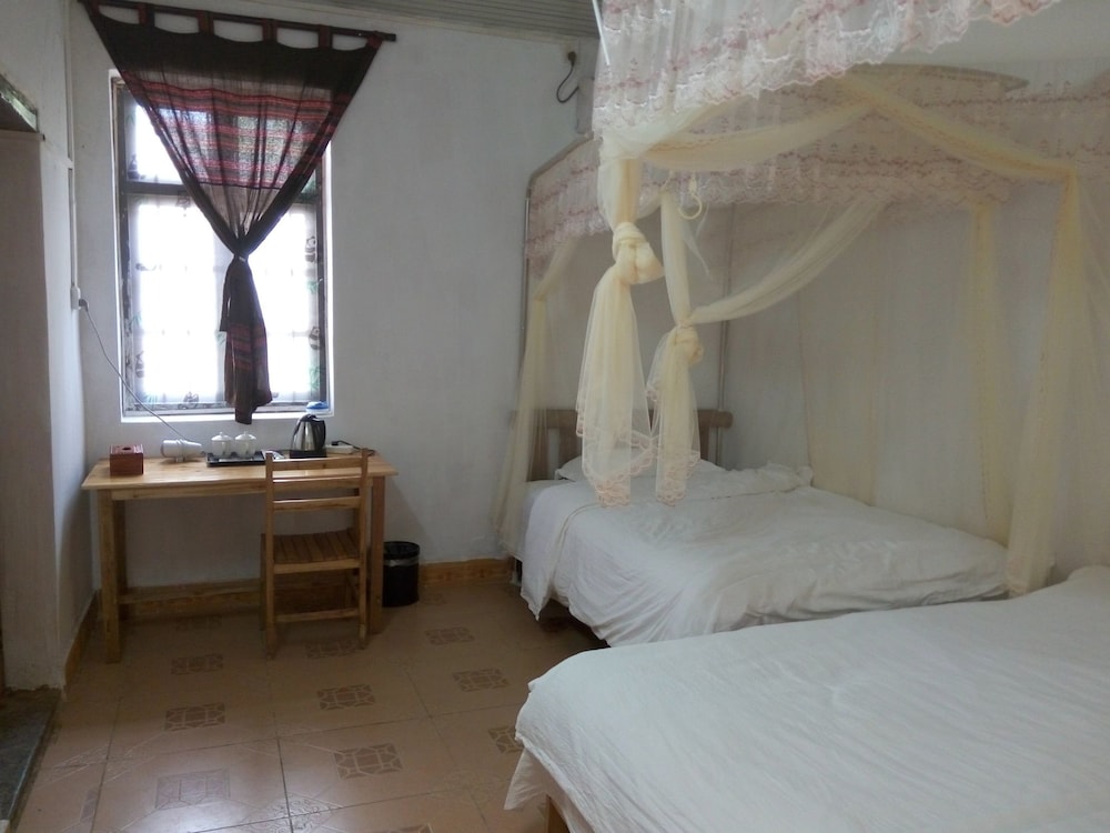 yangshuo loong old house