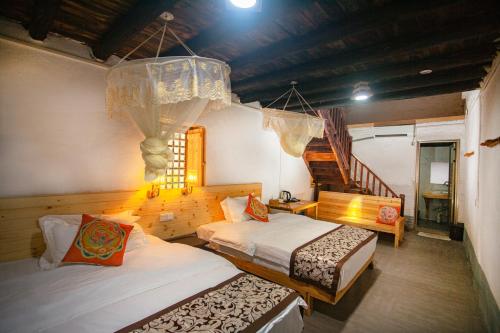 yangshuo loong old house