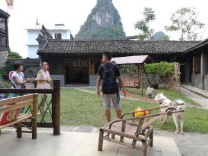 yangshuo loong old house