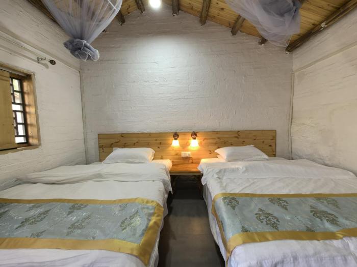 yangshuo loong old house