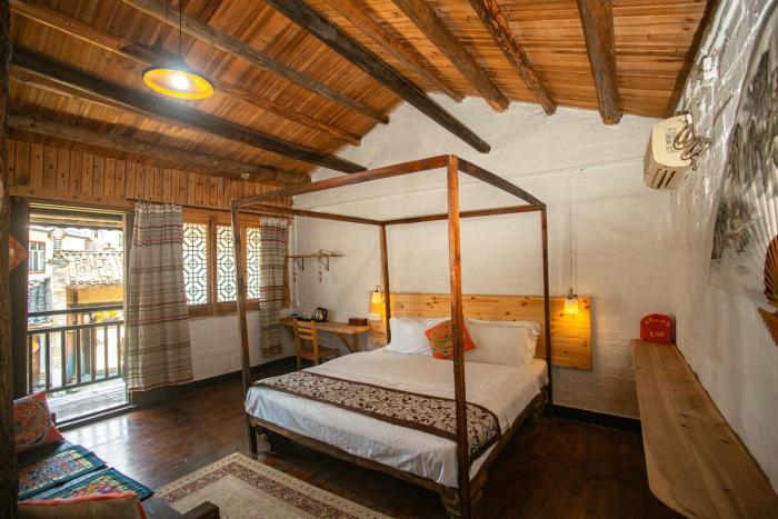 yangshuo loong old house