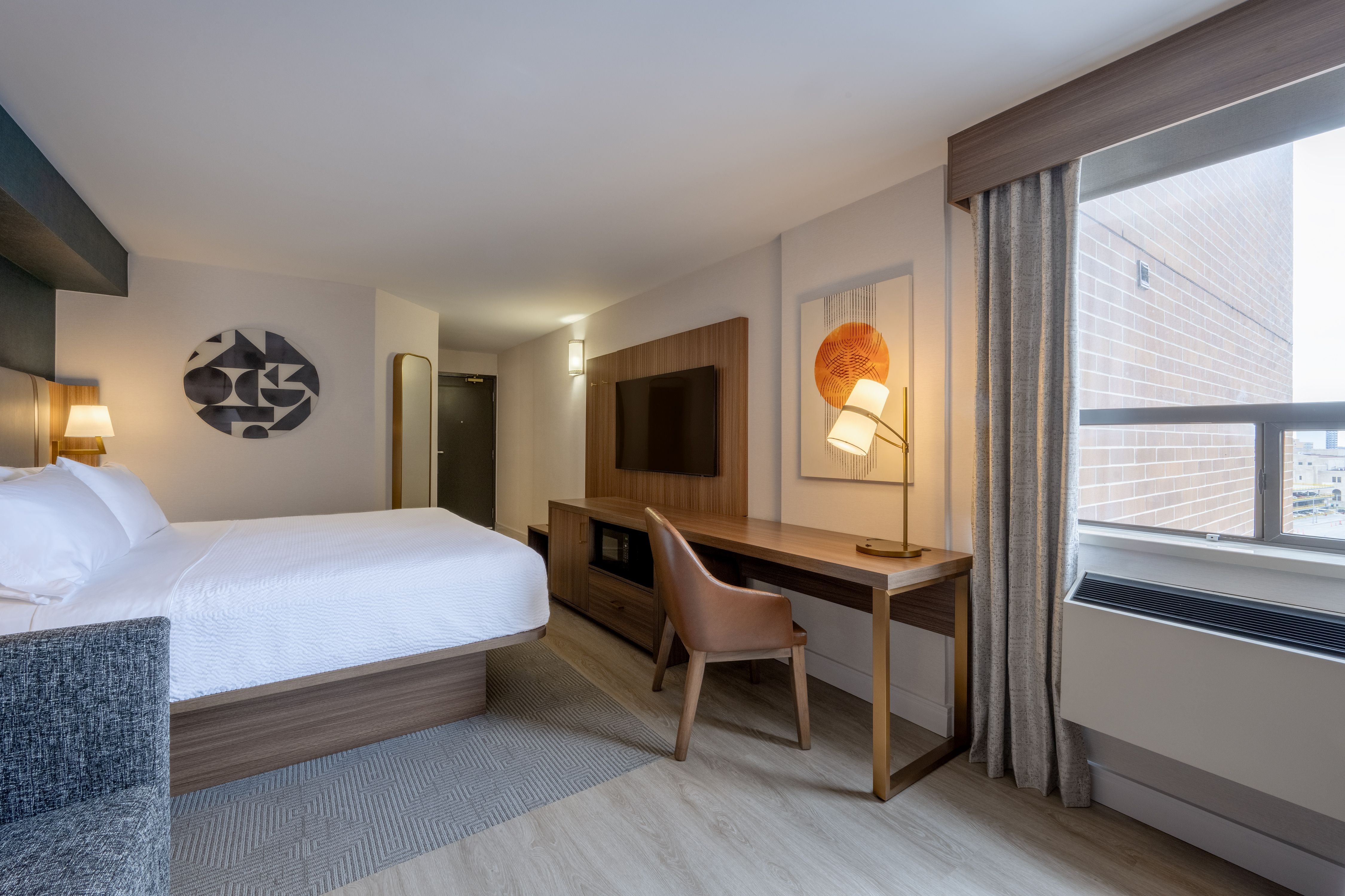 holiday inn and suites winnipeg downtown by ihg
