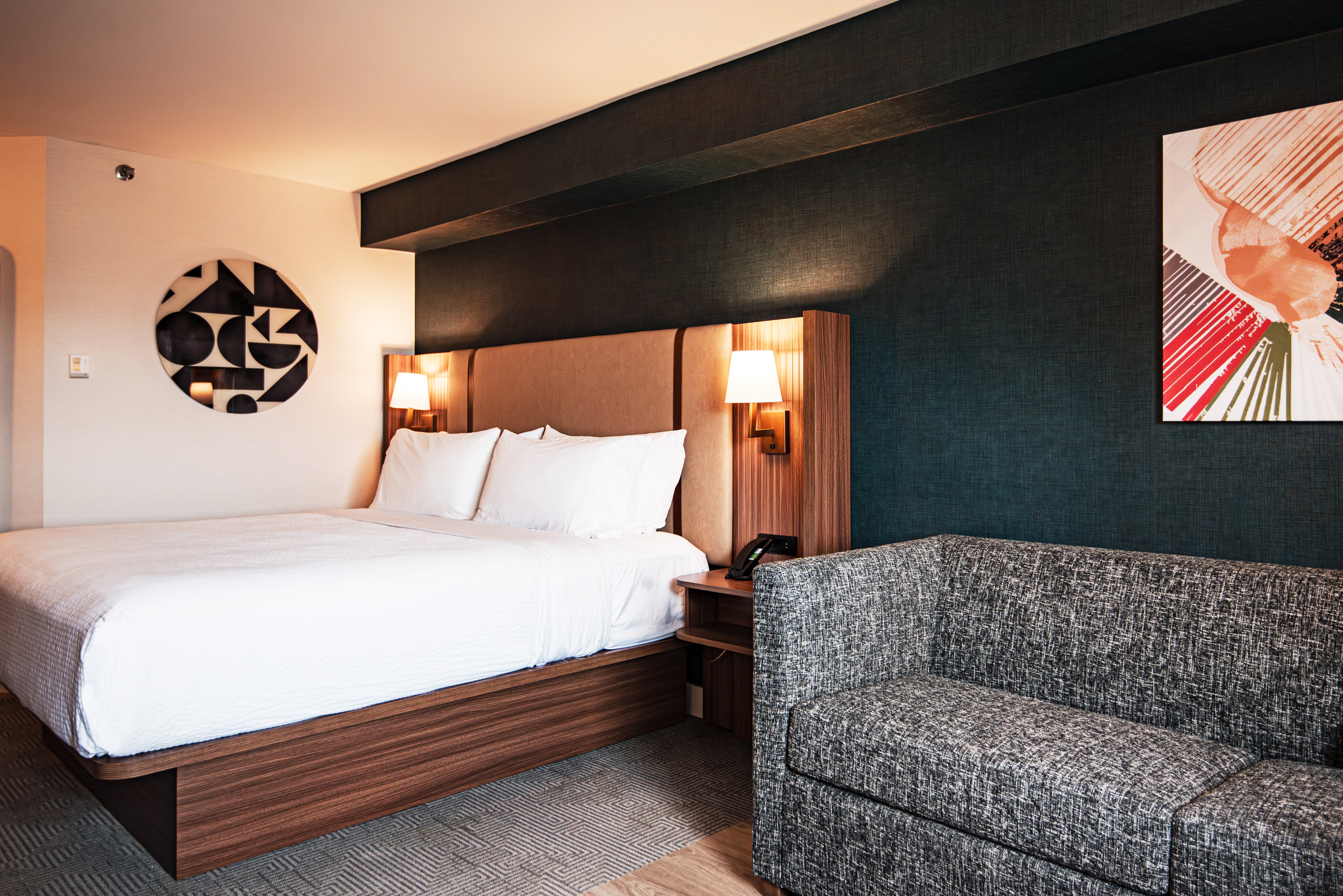 holiday inn and suites winnipeg downtown by ihg