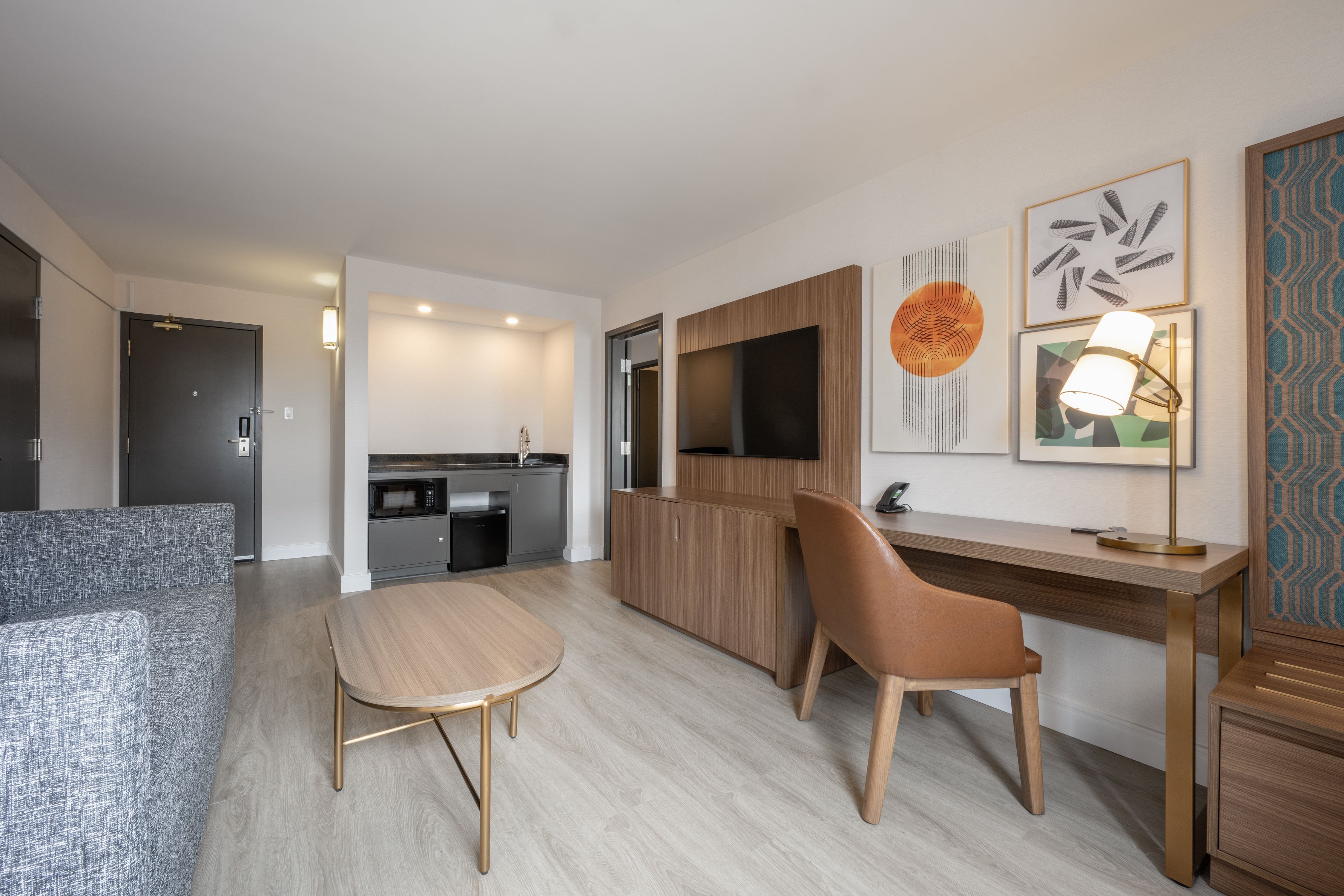holiday inn and suites winnipeg downtown by ihg