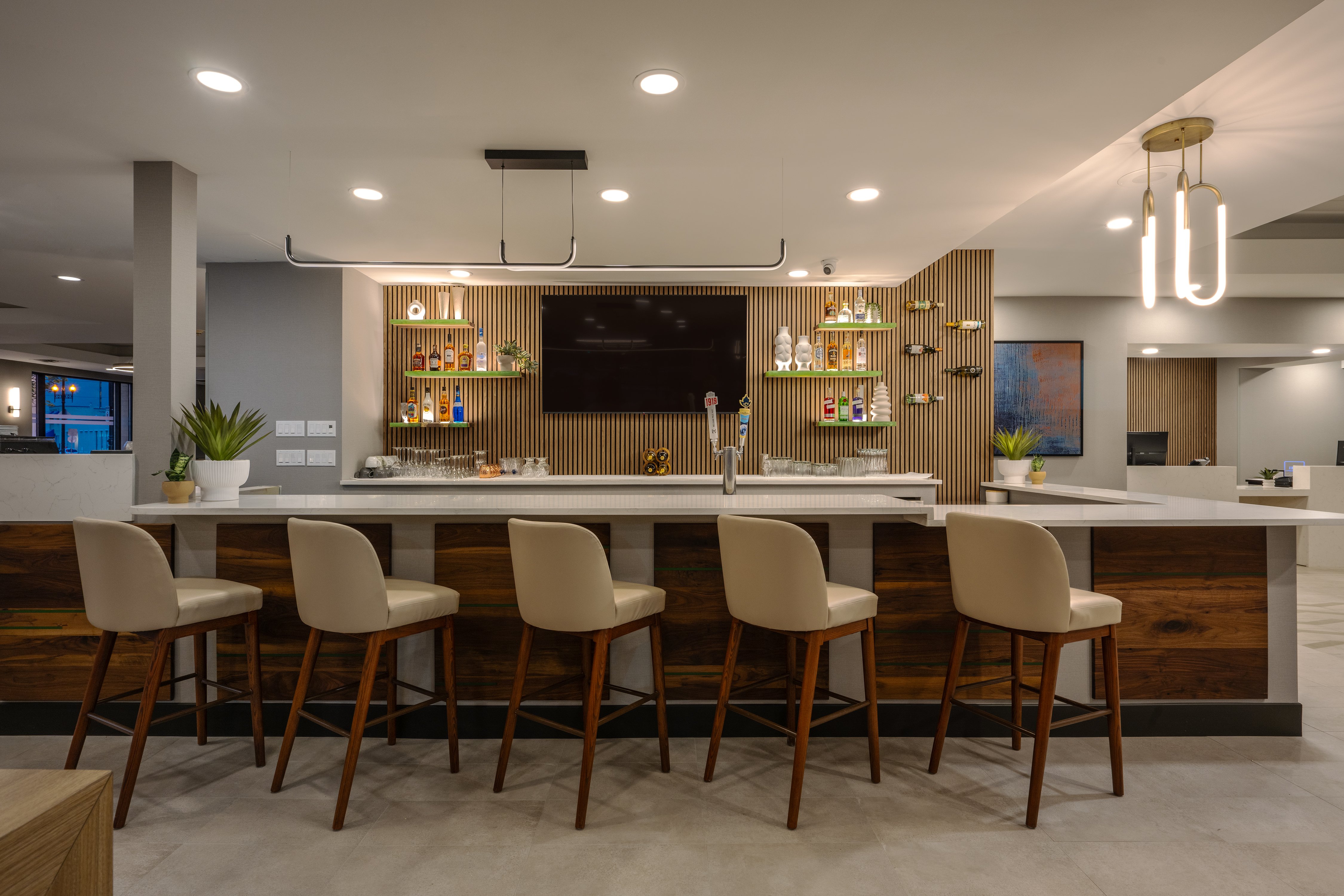 holiday inn and suites winnipeg downtown by ihg