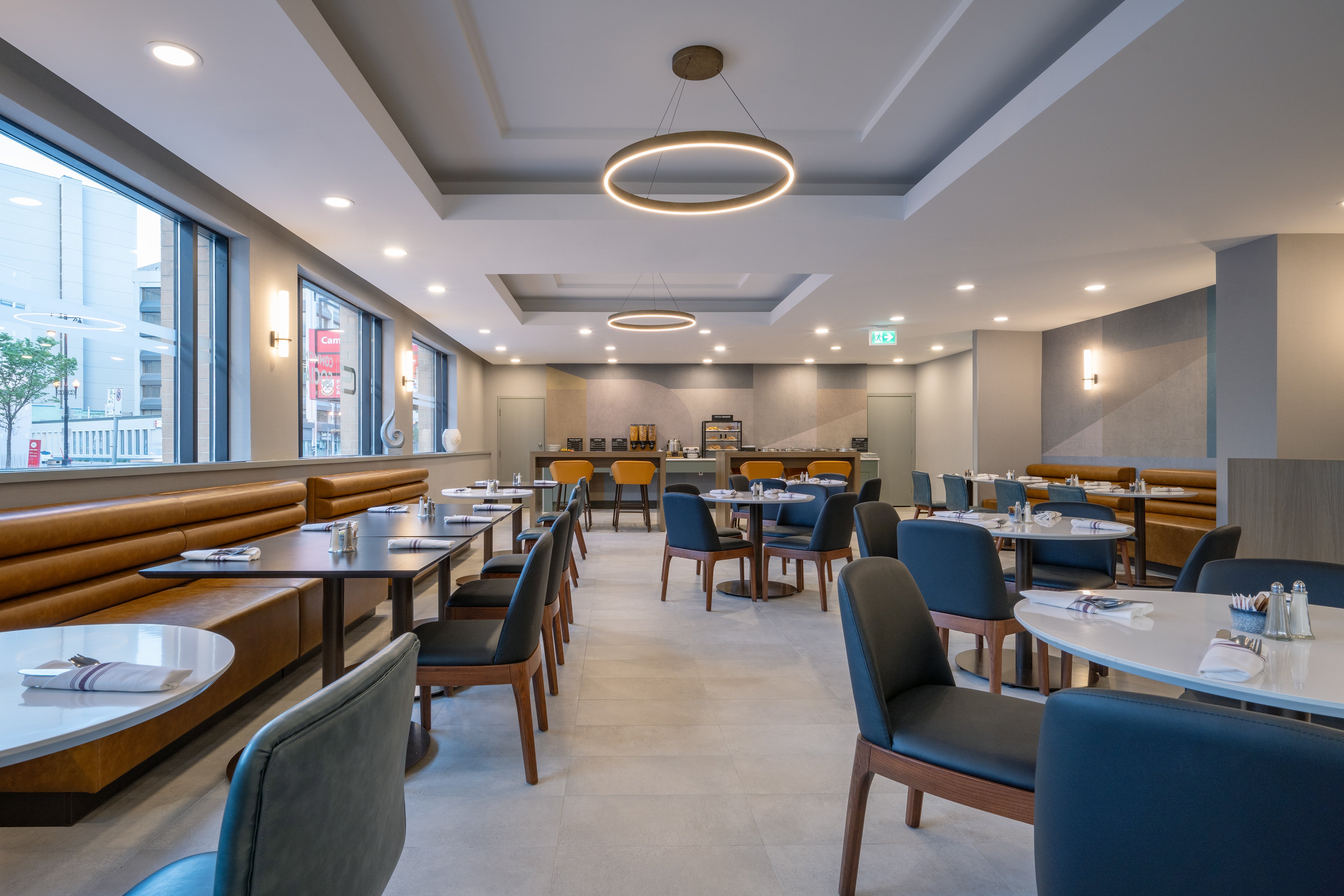 holiday inn and suites winnipeg downtown by ihg