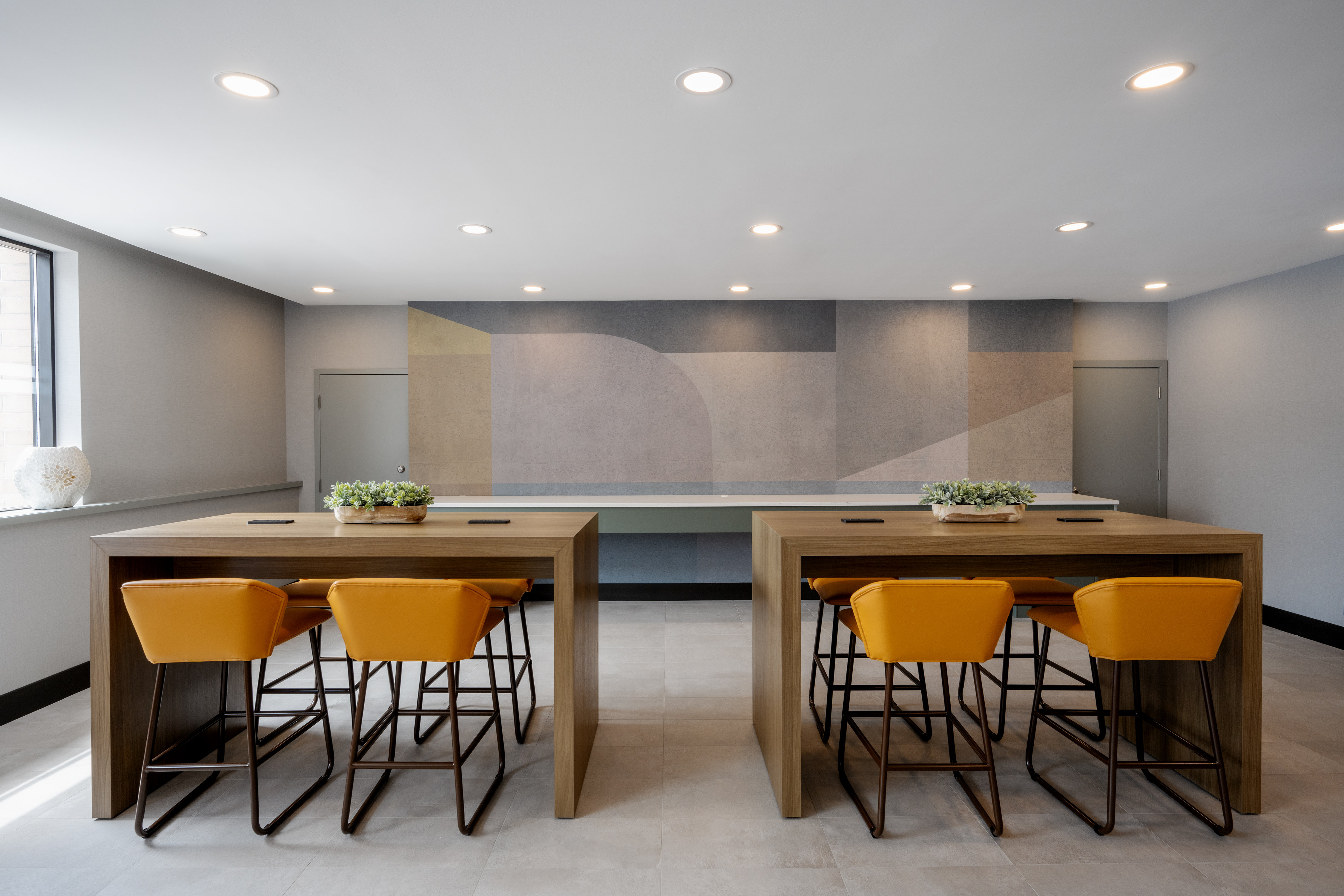 holiday inn and suites winnipeg downtown by ihg
