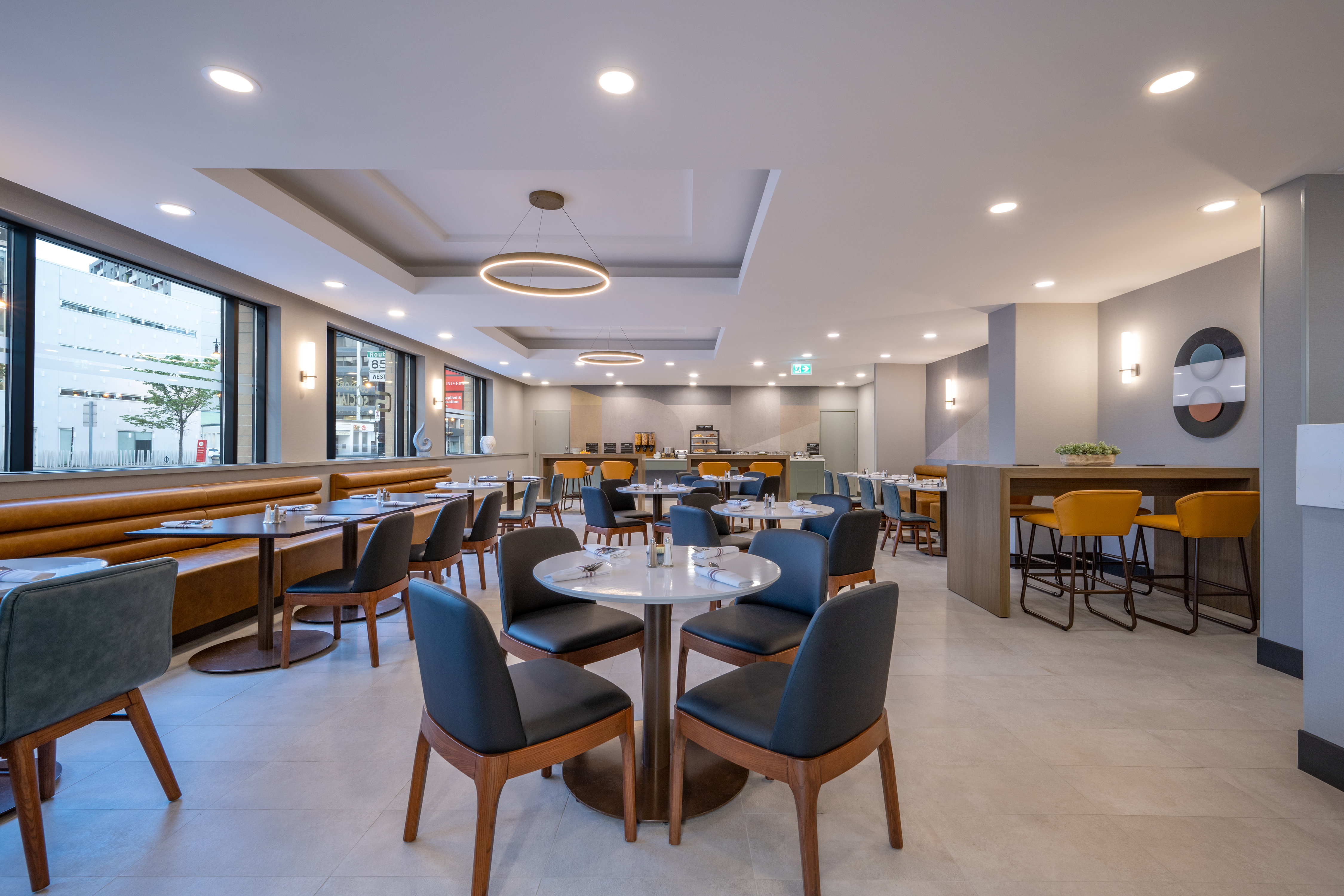 holiday inn and suites winnipeg downtown by ihg