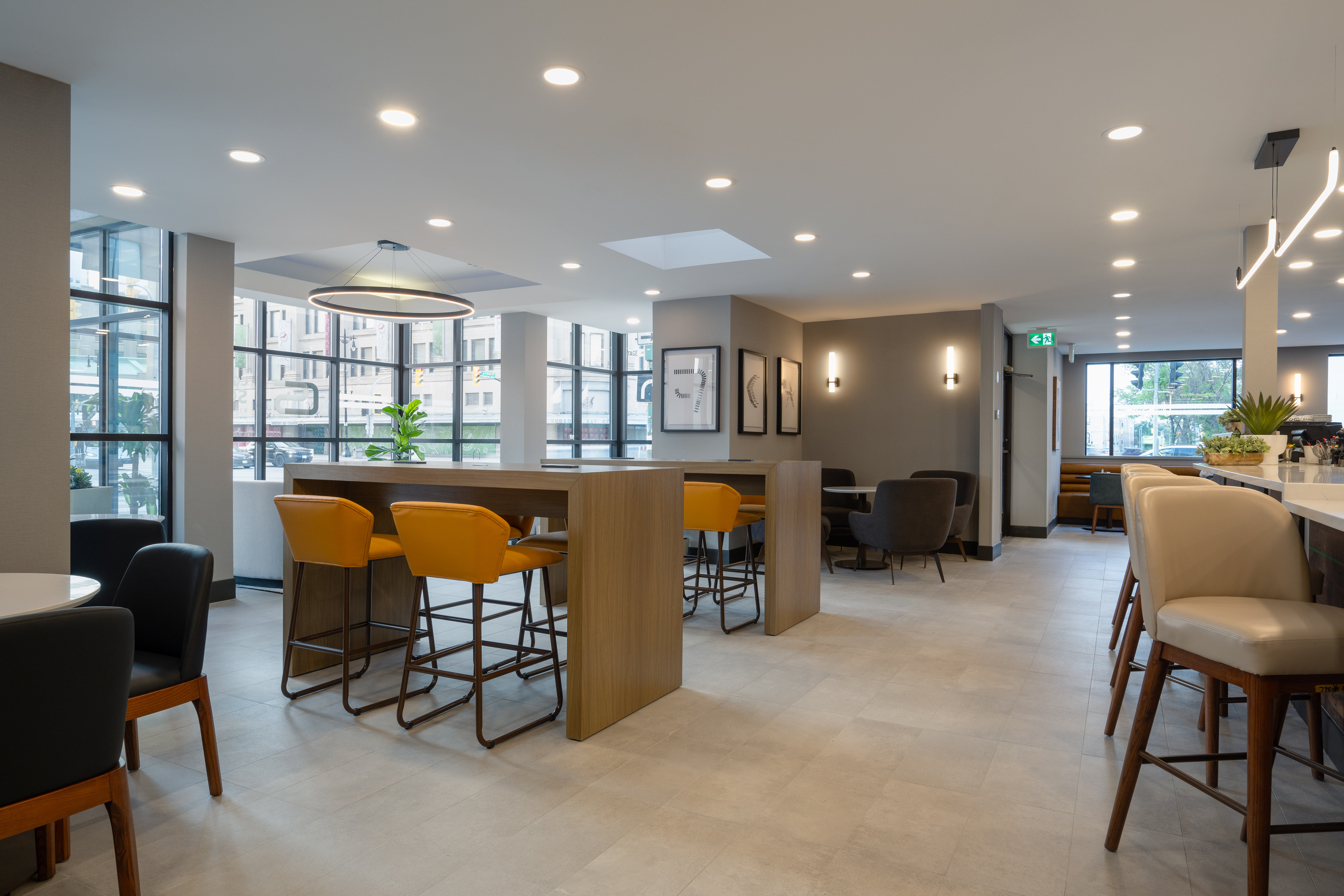 holiday inn and suites winnipeg downtown by ihg