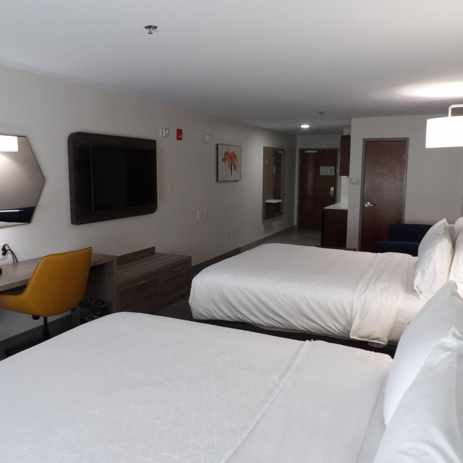 holiday inn express and suites huntsville airport by ihg