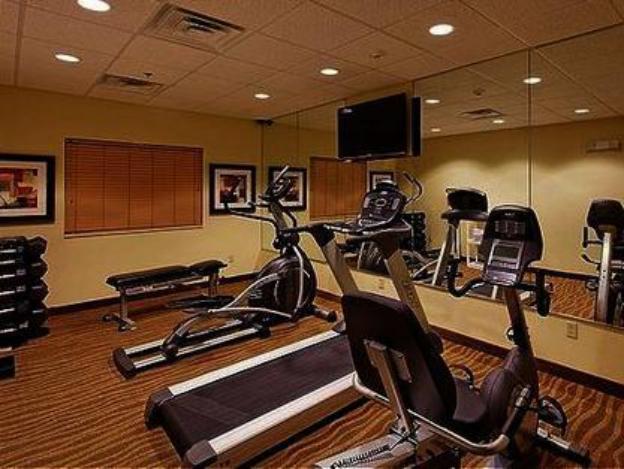 holiday inn express and suites huntsville airport by ihg