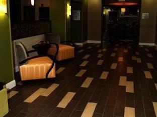 holiday inn express and suites huntsville airport by ihg