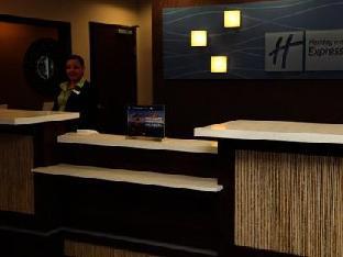 holiday inn express and suites huntsville airport by ihg