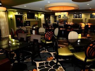 holiday inn express and suites huntsville airport by ihg