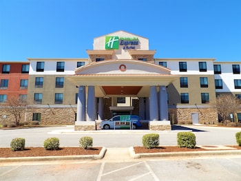 holiday inn express and suites huntsville airport by ihg