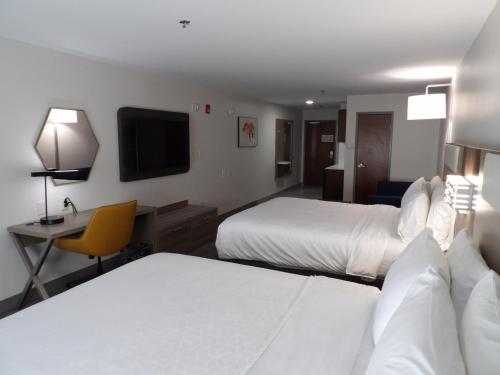 holiday inn express and suites huntsville airport by ihg
