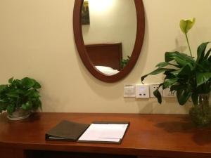 greentree inn yantai fushan district yongda street express hotel