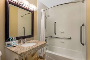 Wyndham Garden Summerville,Ladson>>Charleston,3 star