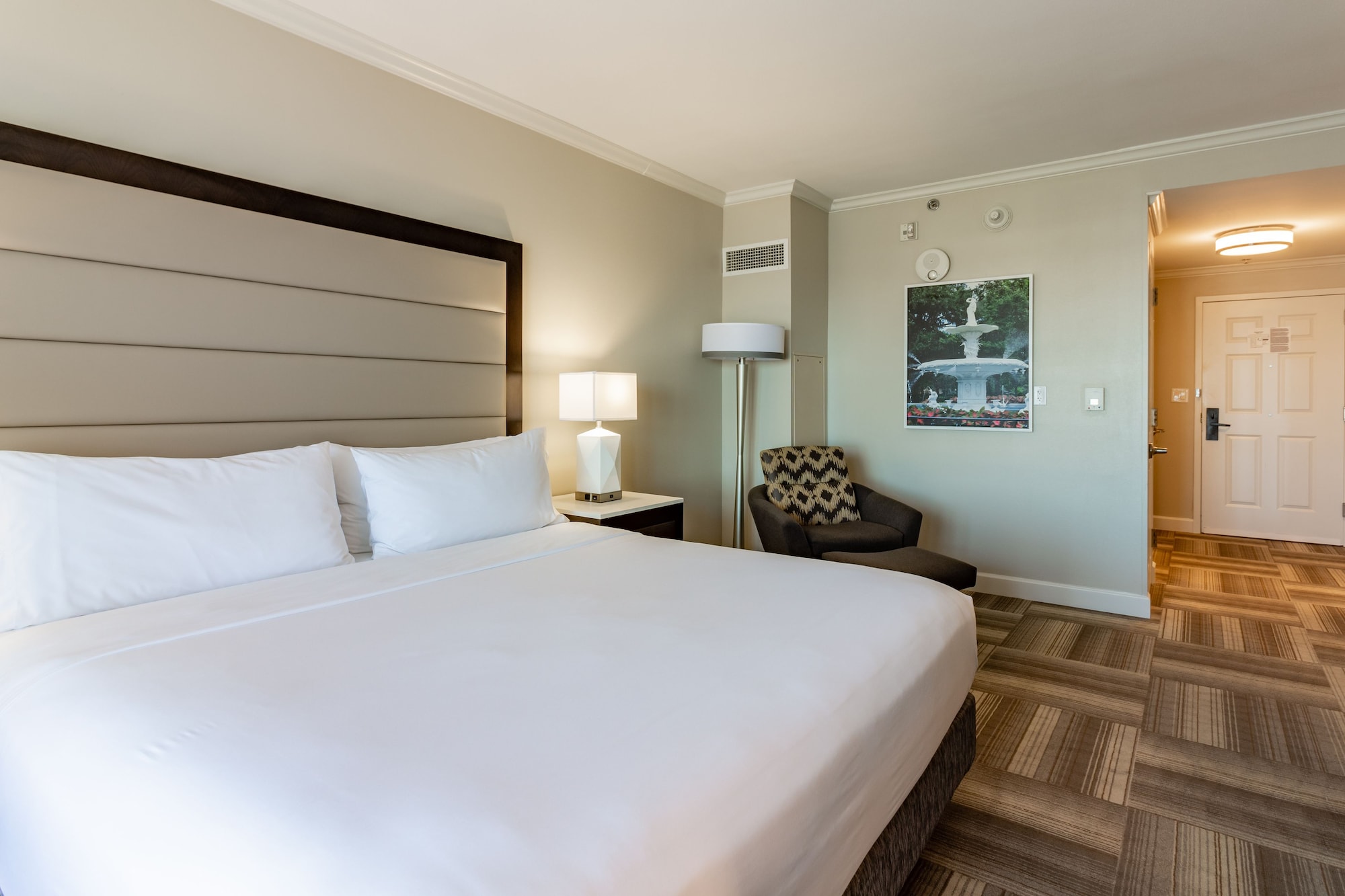 holiday inn express savannah historic district by ihg