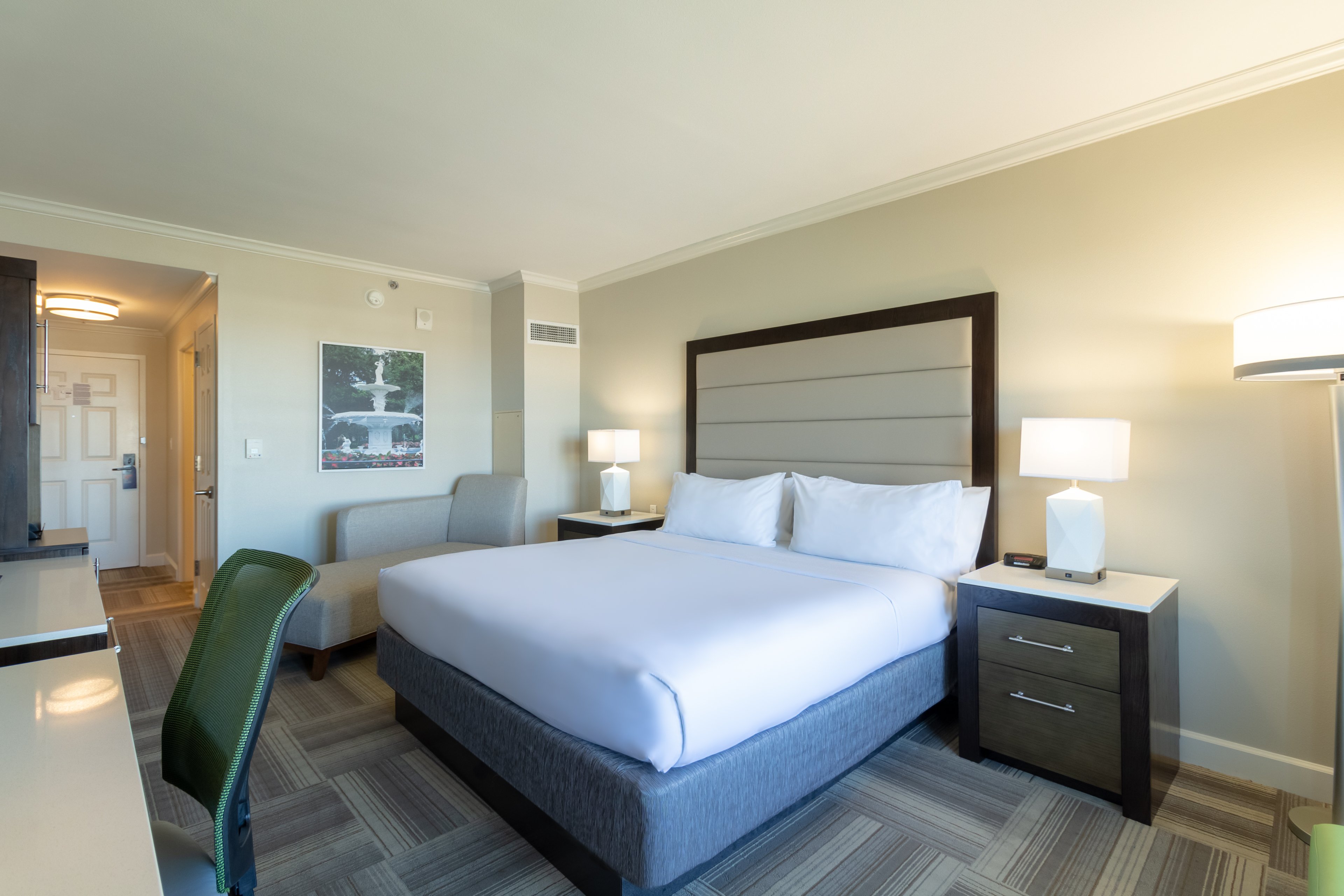 holiday inn express savannah historic district by ihg