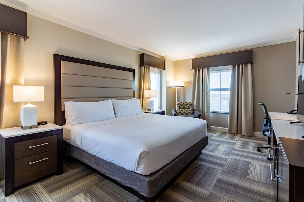 holiday inn express savannah historic district by ihg