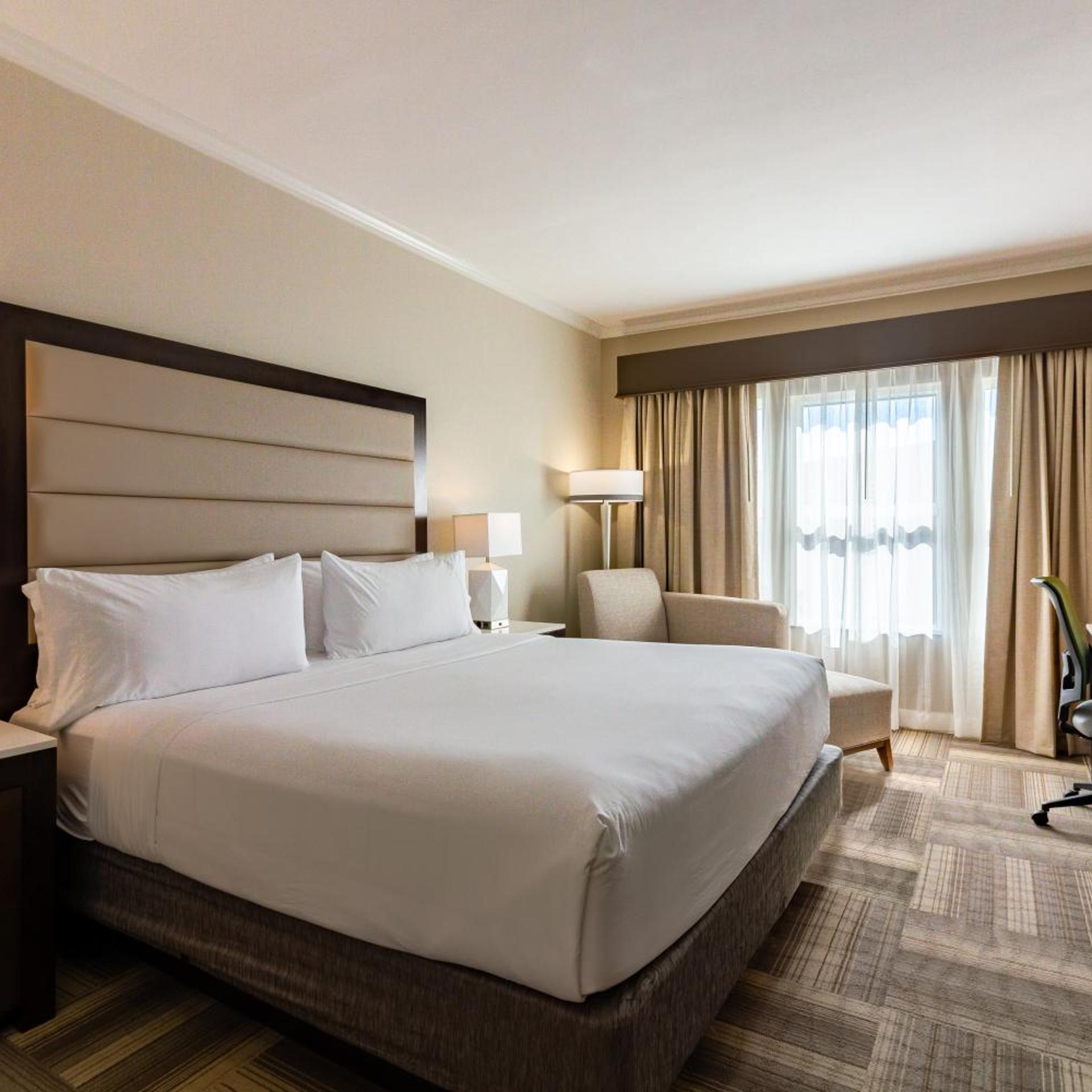 holiday inn express savannah historic district by ihg