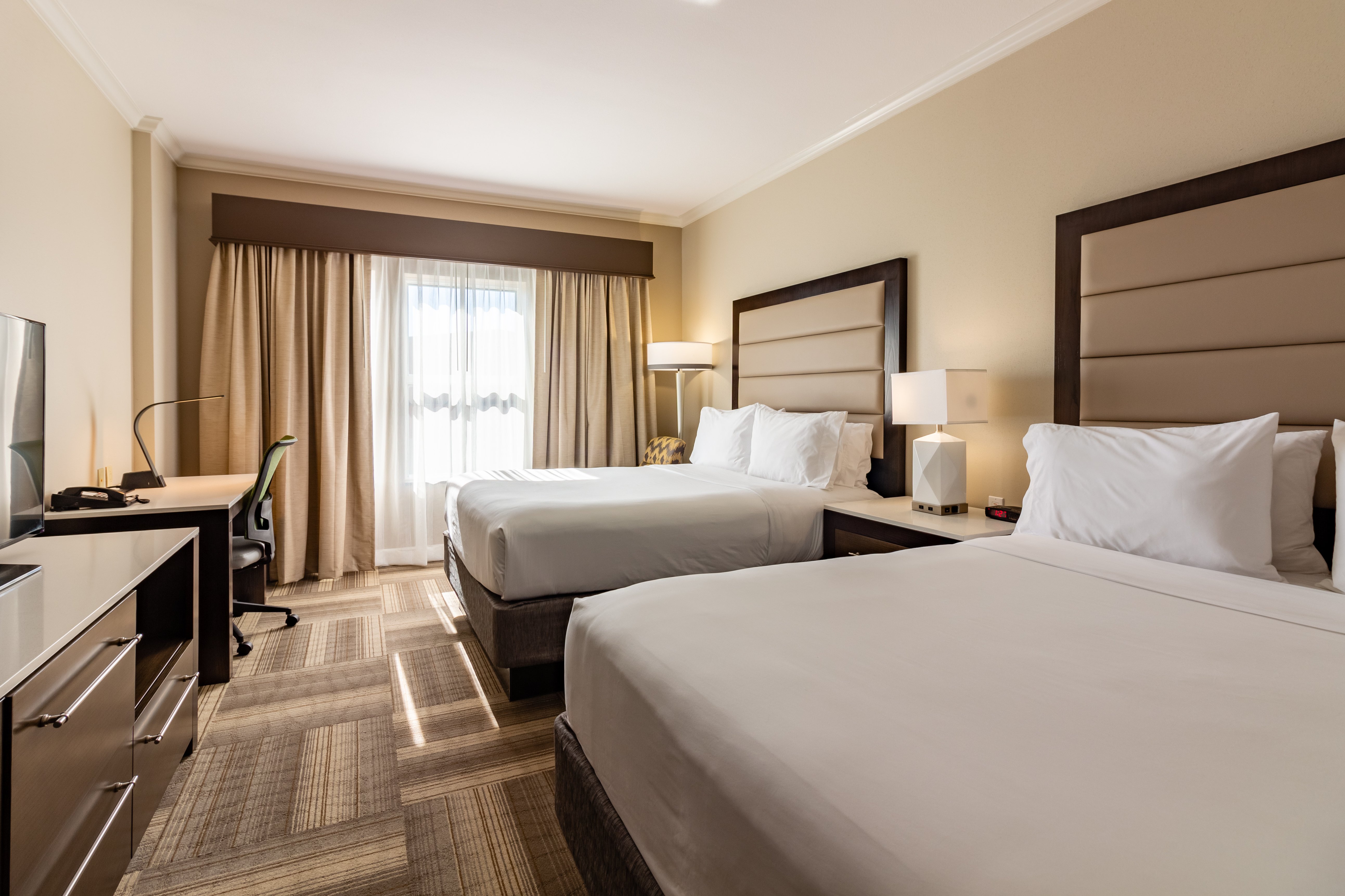 holiday inn express savannah historic district by ihg