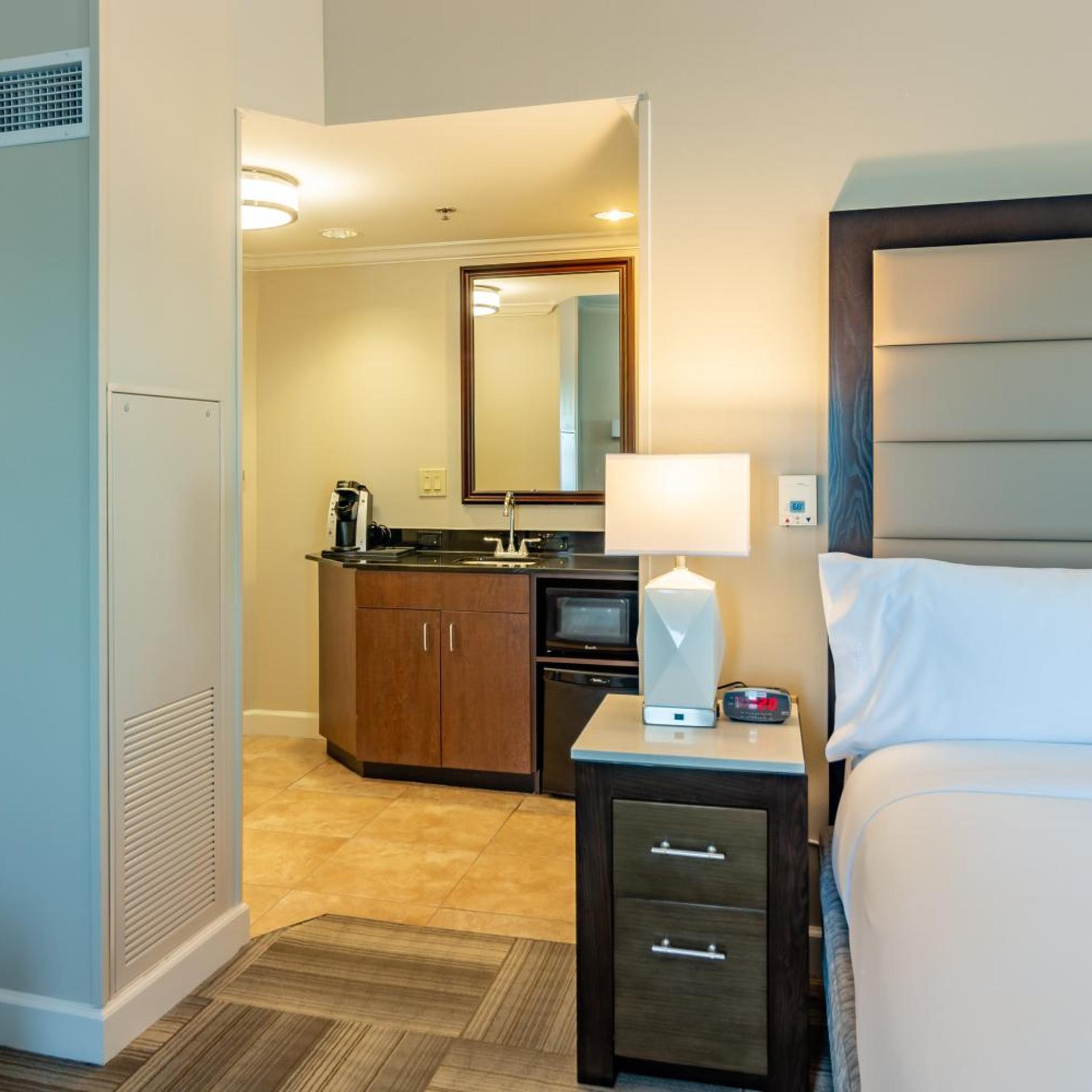 holiday inn express savannah historic district by ihg