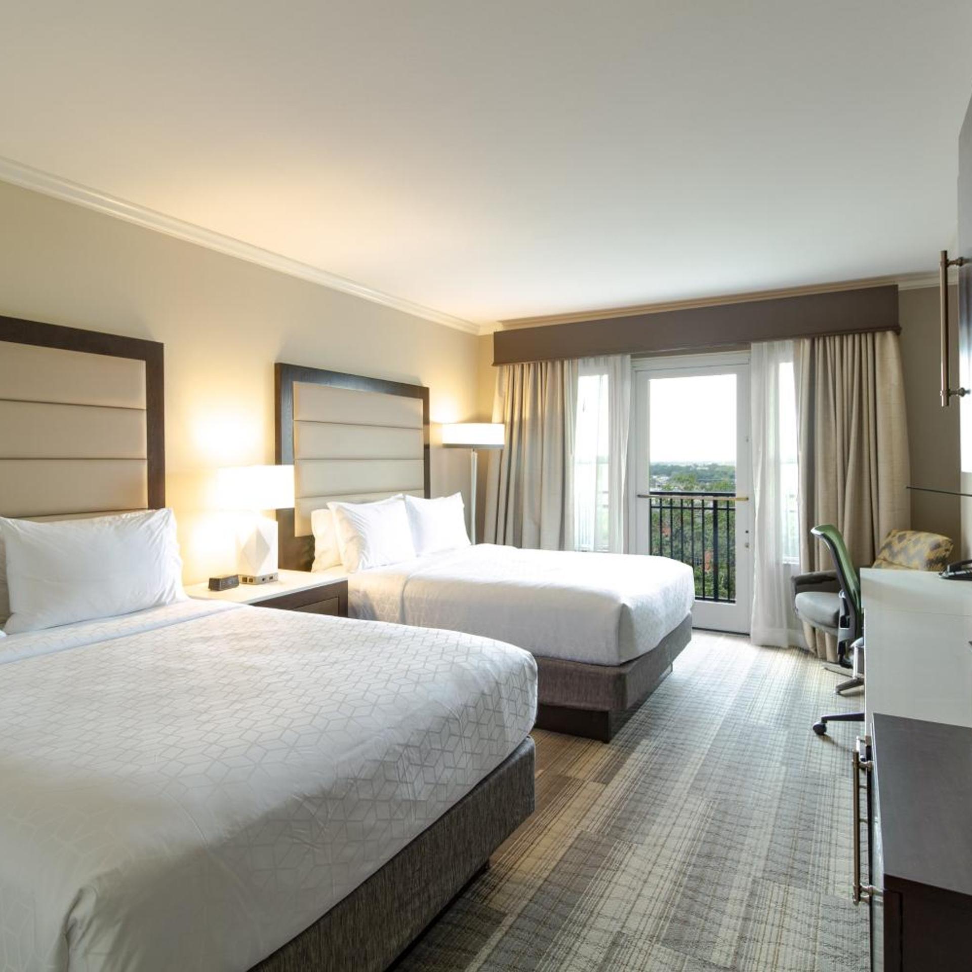 holiday inn express savannah historic district by ihg