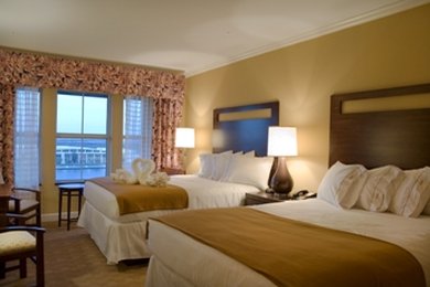 holiday inn express savannah historic district by ihg